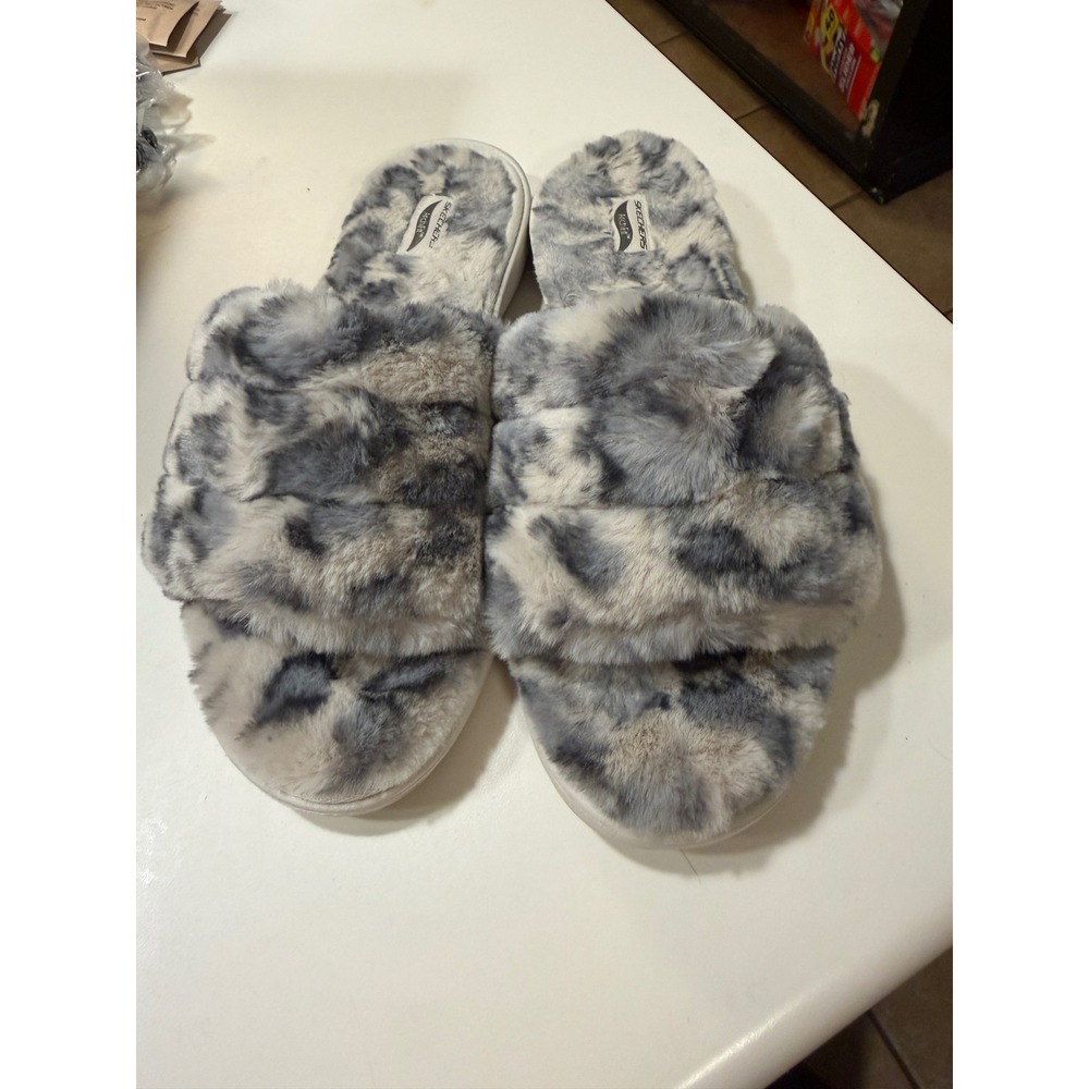 Skechers Arch Fit GO Lounge Womens Faux Fur Slide Slippers Grey White Size 10